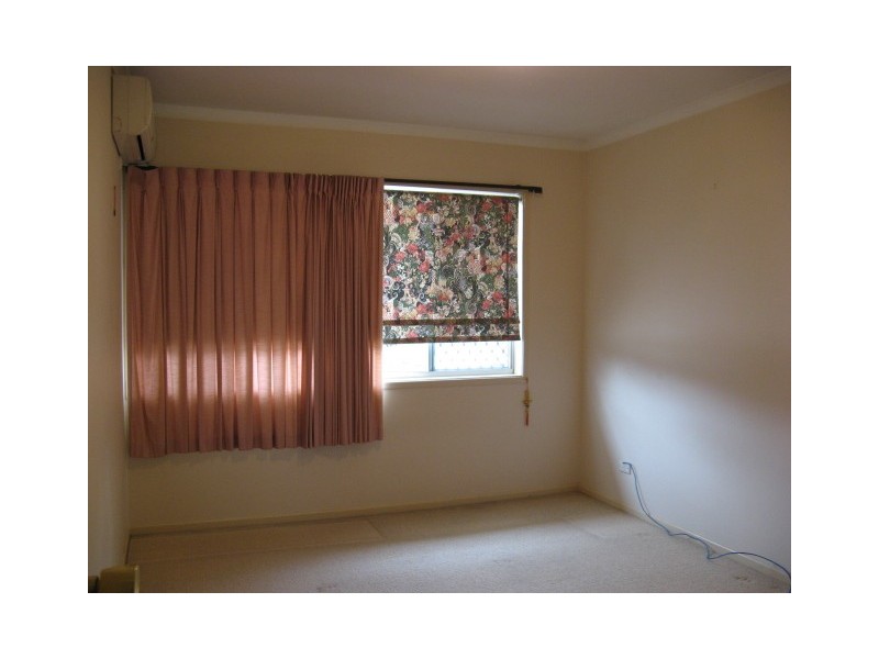 19 Warrington Street, Robertson QLD 4109