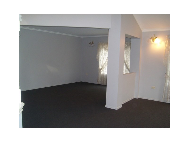 12 Gangar Close, Eight Mile Plains QLD 4113