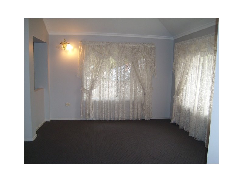 12 Gangar Close, Eight Mile Plains QLD 4113