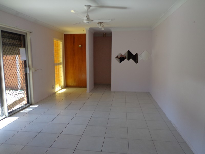 15 Ilya Street, Macgregor QLD 4109