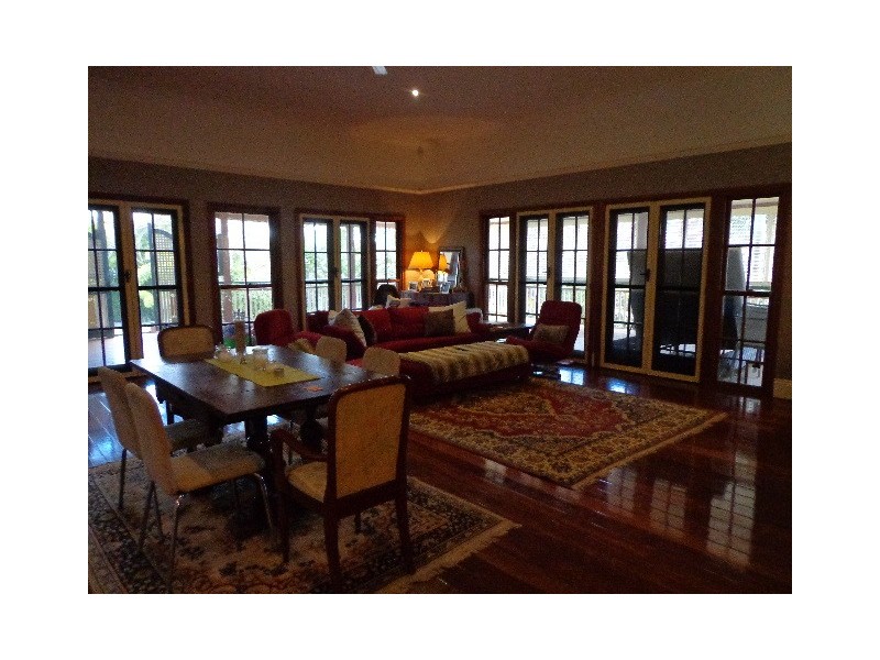 11 Paxton Street, Cleveland QLD 4163