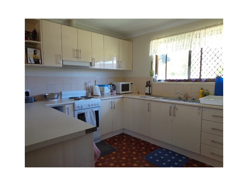 2 Magnolia Street, Daisy Hill QLD 4127