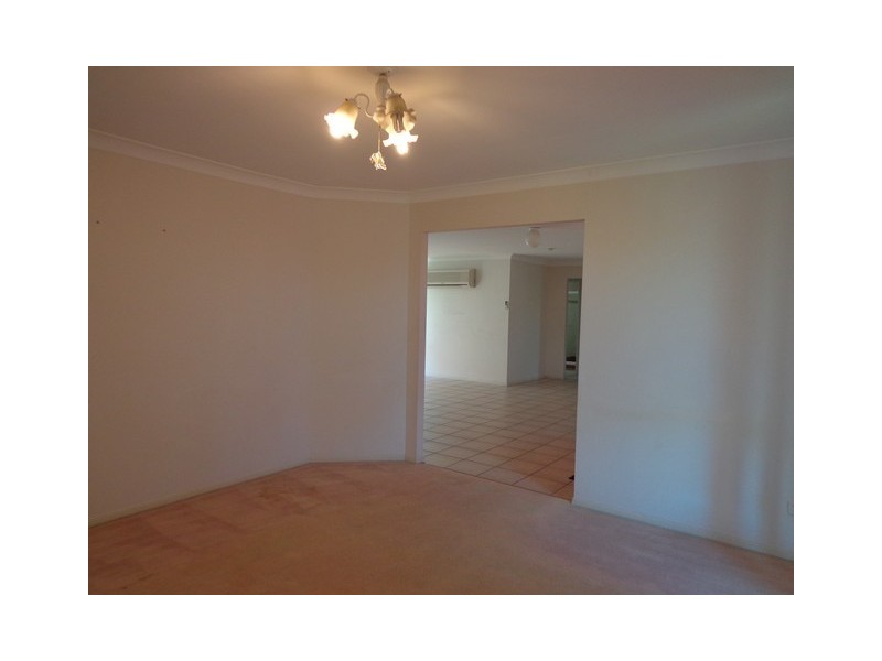 29 Bellflower Place, Calamvale QLD 4116