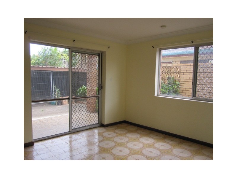 12 Prudence Street, Robertson QLD 4109