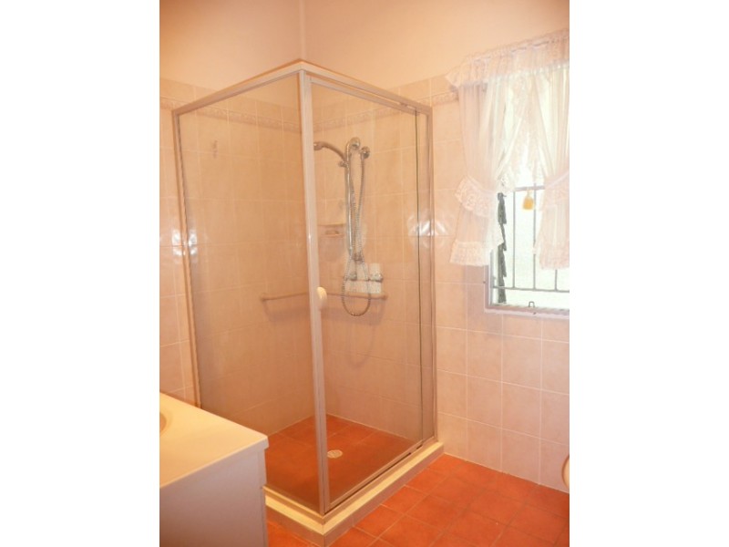 11 Delville Avenue, Moorooka QLD 4105