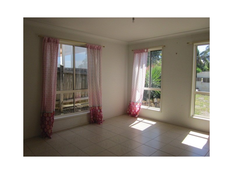 33 Warrigal Road, Runcorn QLD 4113