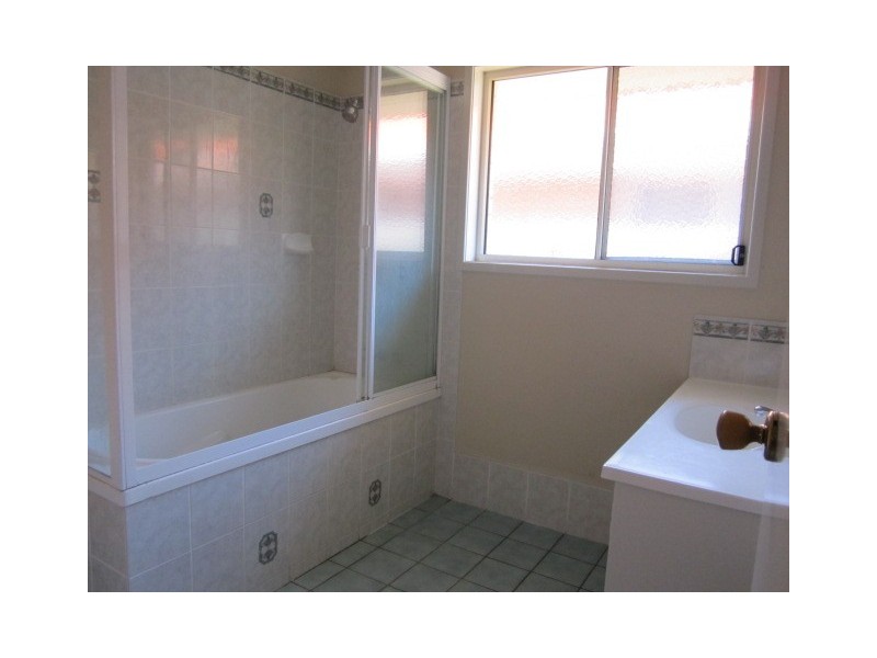 33 Warrigal Road, Runcorn QLD 4113