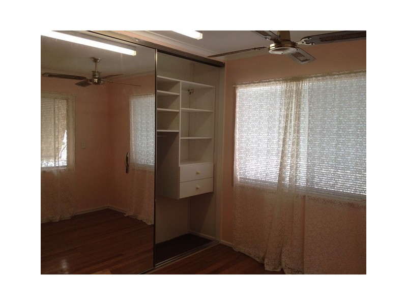 5 Nidalla Street, Macgregor QLD 4109