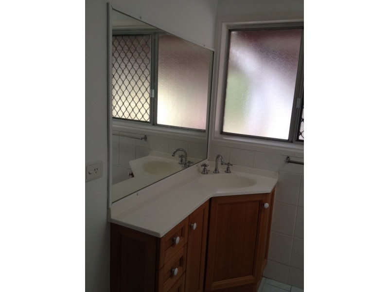 5 Nidalla Street, Macgregor QLD 4109