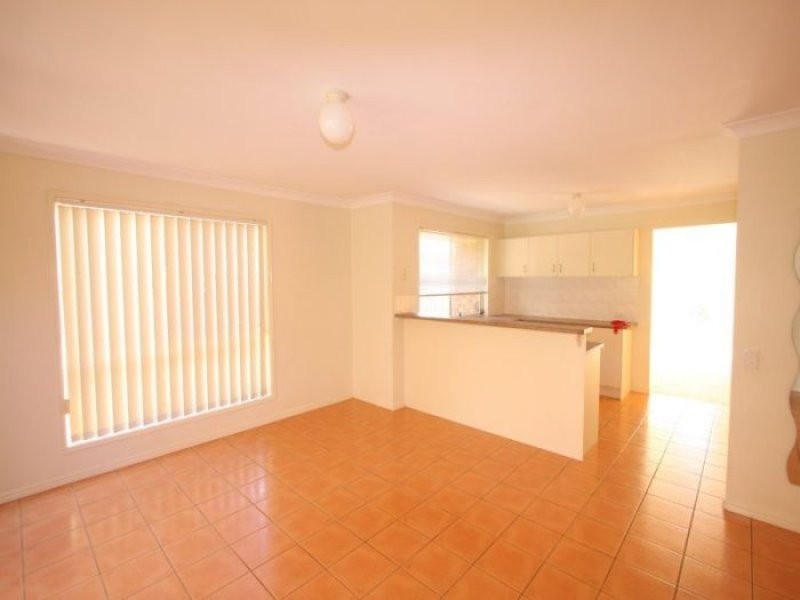 22 Magnolia Grove, Robertson QLD 4109