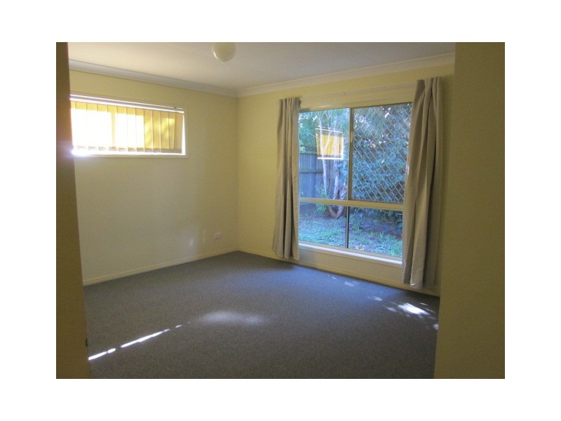 22 Magnolia Grove, Robertson QLD 4109