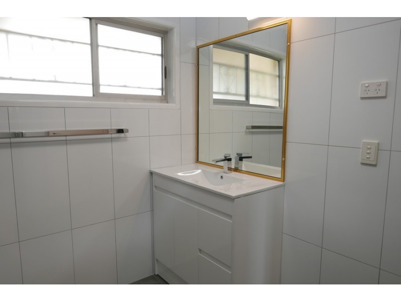 22 Endsleigh Street, Macgregor QLD 4109