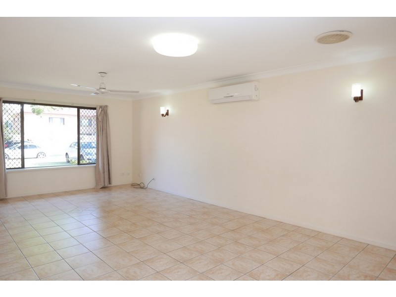 35 Carnaby Street, Macgregor QLD 4109