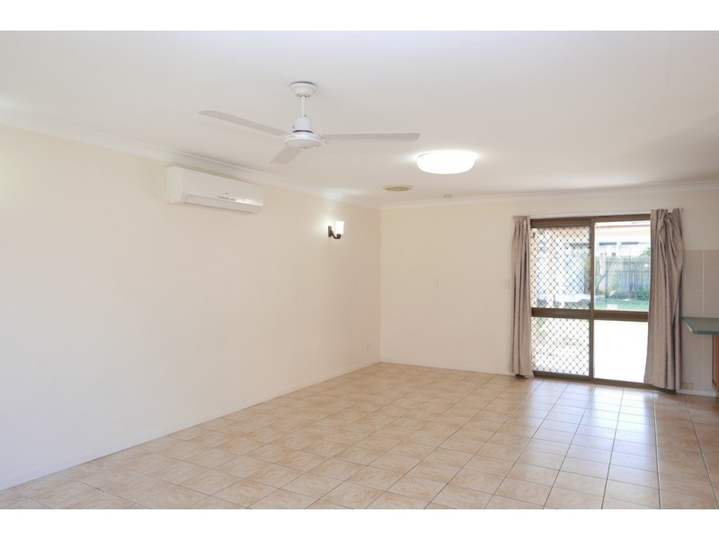 35 Carnaby Street, Macgregor QLD 4109