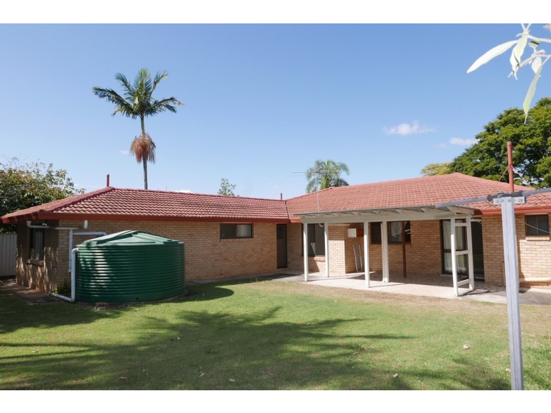 35 Carnaby Street, Macgregor QLD 4109
