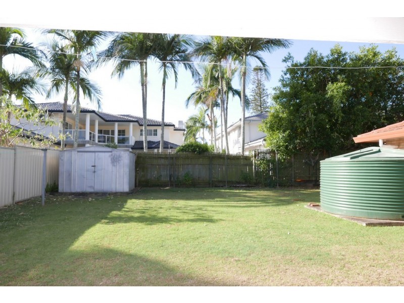 35 Carnaby Street, Macgregor QLD 4109