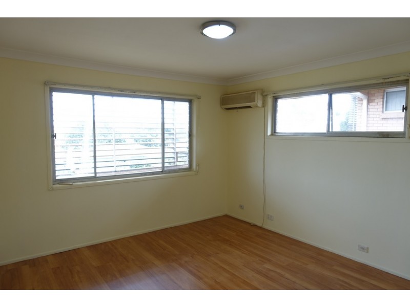 11 Kidd Street, Robertson QLD 4109