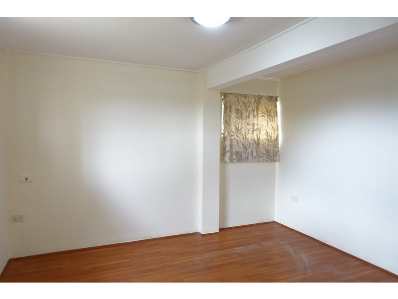 11 Kidd Street, Robertson QLD 4109