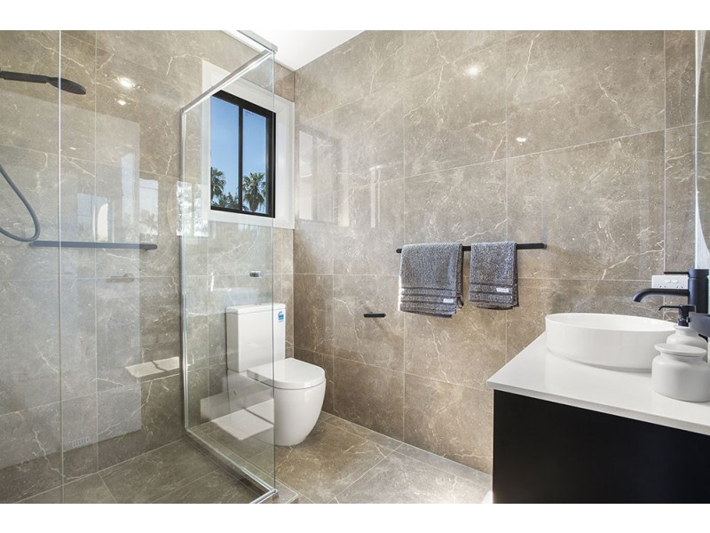 11a PEAR STREET, Runcorn QLD 4113