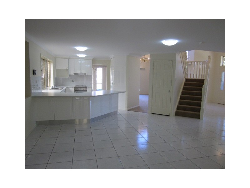 3 Jacaranda Place, Eight Mile Plains QLD 4113