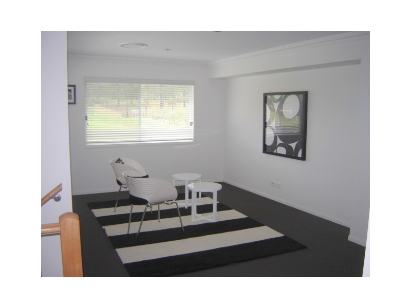 Stretton QLD 4116