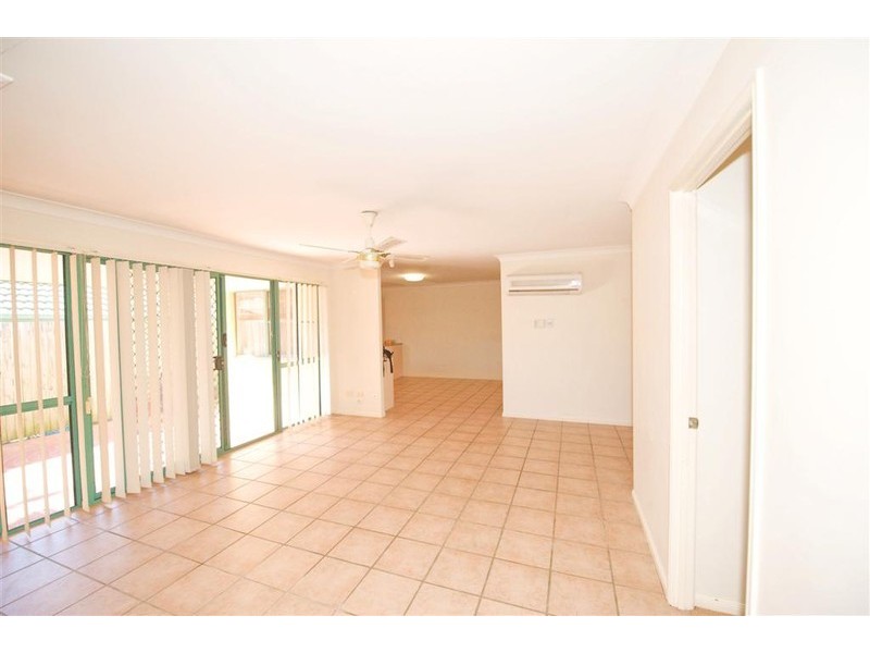 13/12 Angel Street, Eight Mile Plains QLD 4113