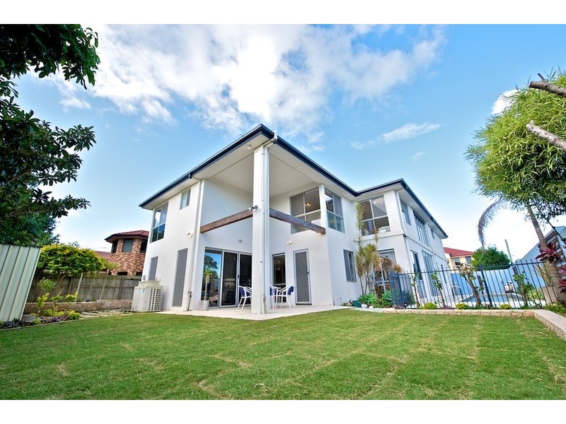 25 Cavallaro Street, Robertson QLD 4109
