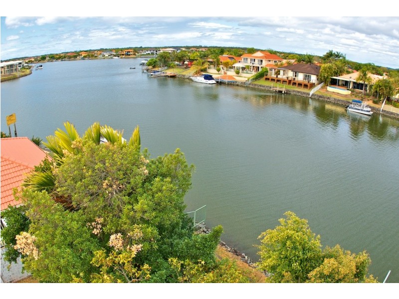 41 Saltwater Terrace, Helensvale QLD 4212