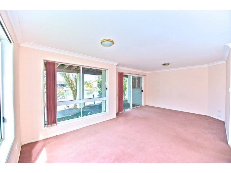 41 Saltwater Terrace, Helensvale QLD 4212