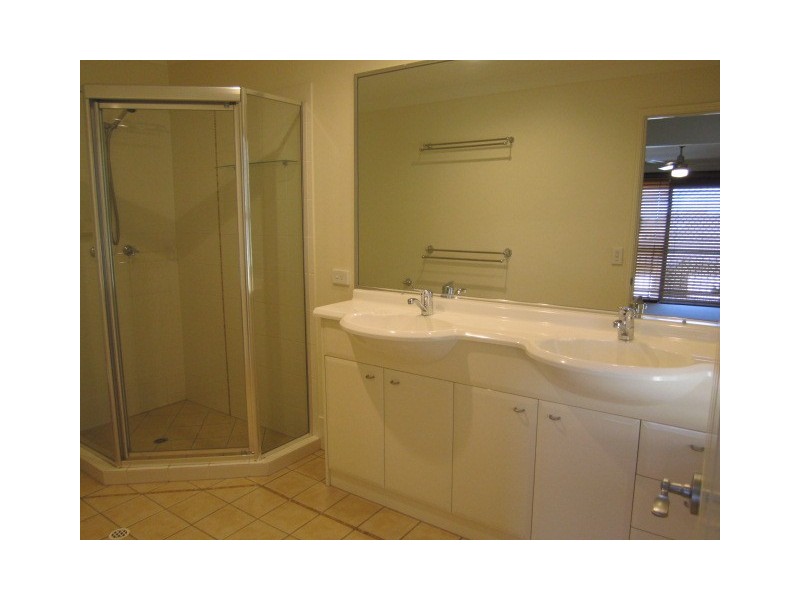 15/17 Tick Street, Mount Gravatt East QLD 4122