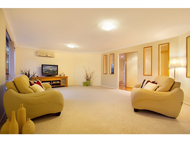 12 Calliandra Place, Calamvale QLD 4116