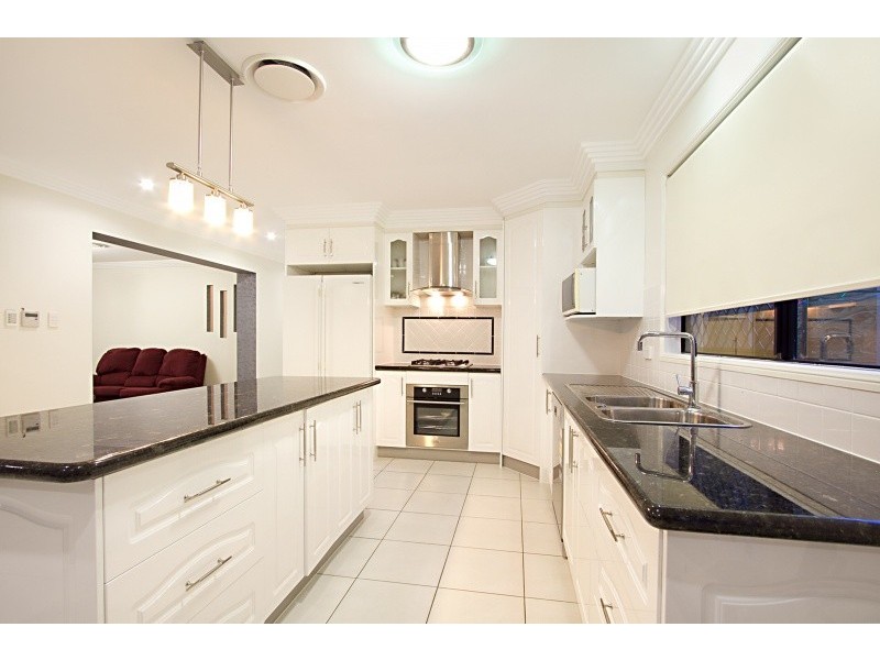 28 Harvey Place, Calamvale QLD 4116