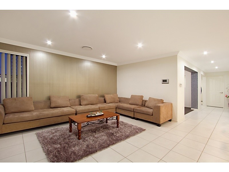 28 Harvey Place, Calamvale QLD 4116