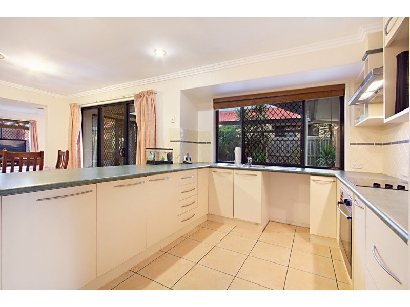 83 Wallum Drive, Parkinson QLD 4115