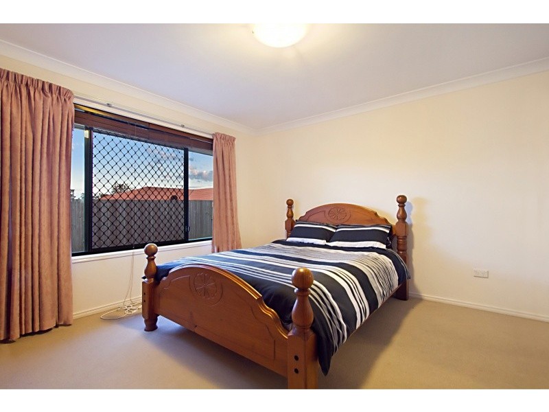 83 Wallum Drive, Parkinson QLD 4115