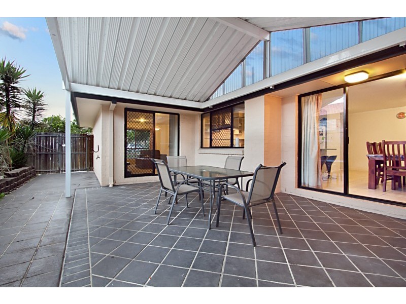 83 Wallum Drive, Parkinson QLD 4115