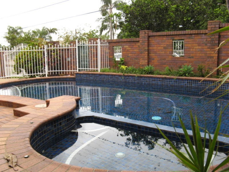 647 Musgrave Road, Robertson QLD 4109