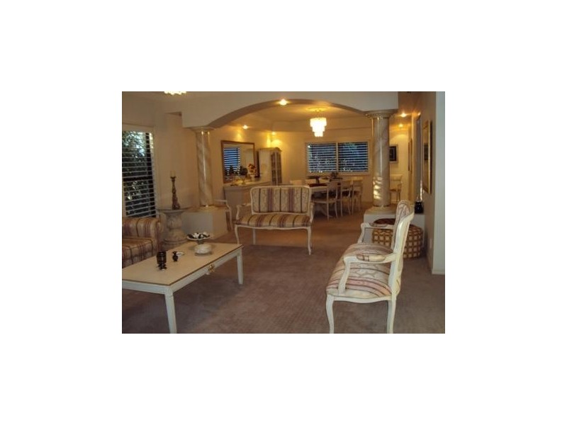 4 Reculver Street, Robertson QLD 4109