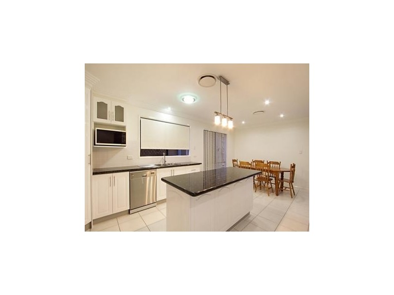 28 Harvey Place, Calamvale QLD 4116