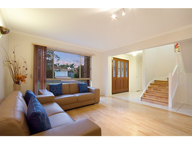 42 Carnation Crescent, Calamvale QLD 4116