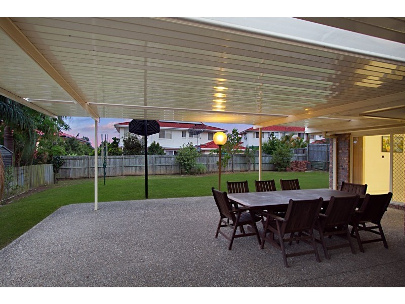 42 Carnation Crescent, Calamvale QLD 4116