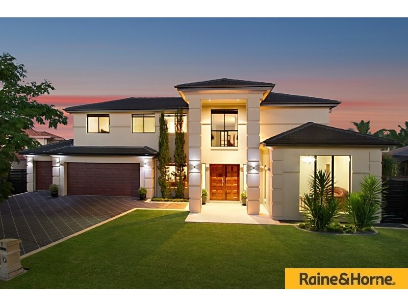 6 The Avenue, Windaroo QLD 4207