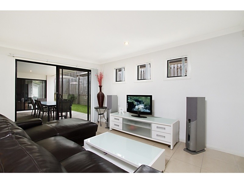 16 Gippsland Place, Calamvale QLD 4116