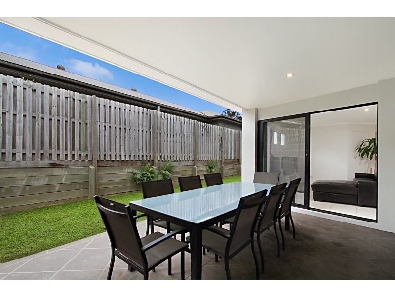 16 Gippsland Place, Calamvale QLD 4116
