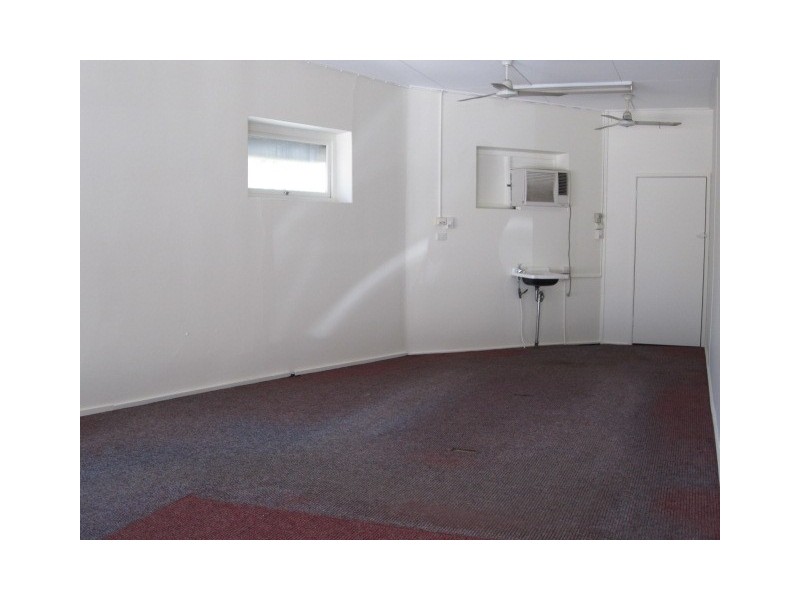 225 Hawken Dr, St Lucia QLD 4067