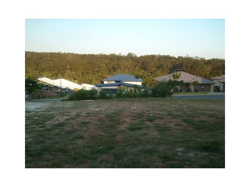 18 Charles Glen Street, Daisy Hill QLD 4127