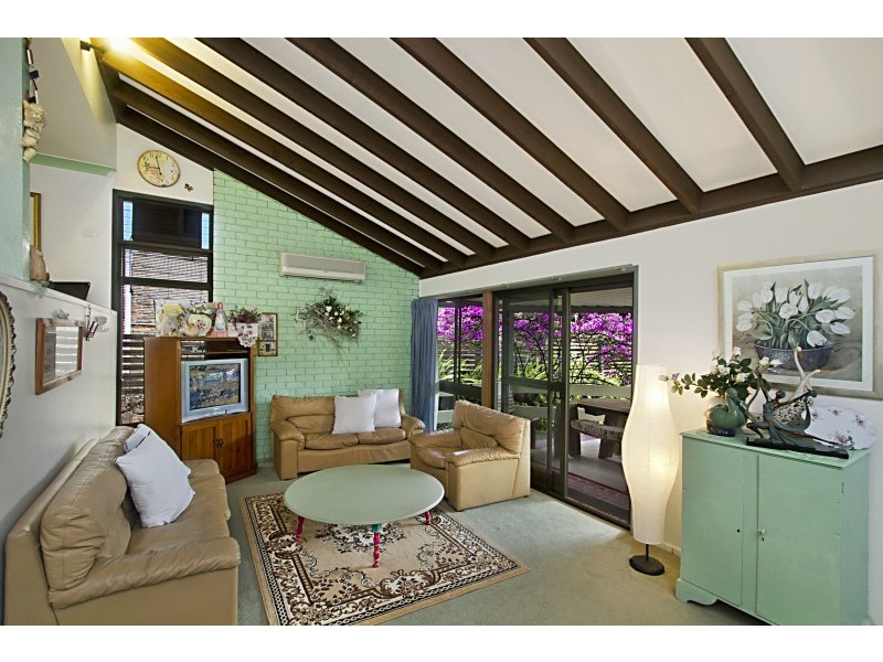7 Winking Street, Chapel Hill QLD 4069