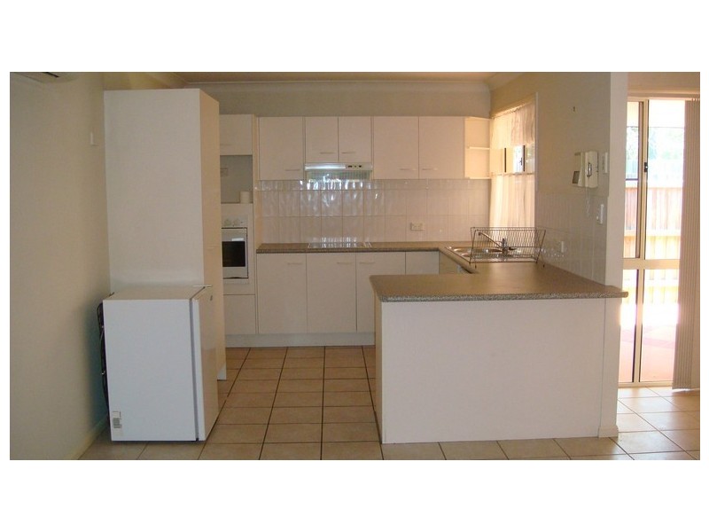 2/12 Angel Street, Eight Mile Plains QLD 4113