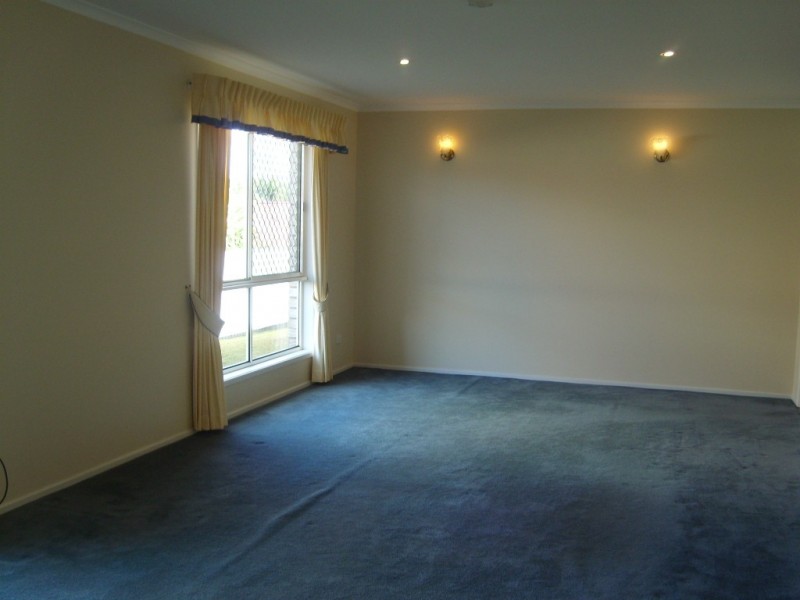 22 Eden Elm Street, Calamvale QLD 4116