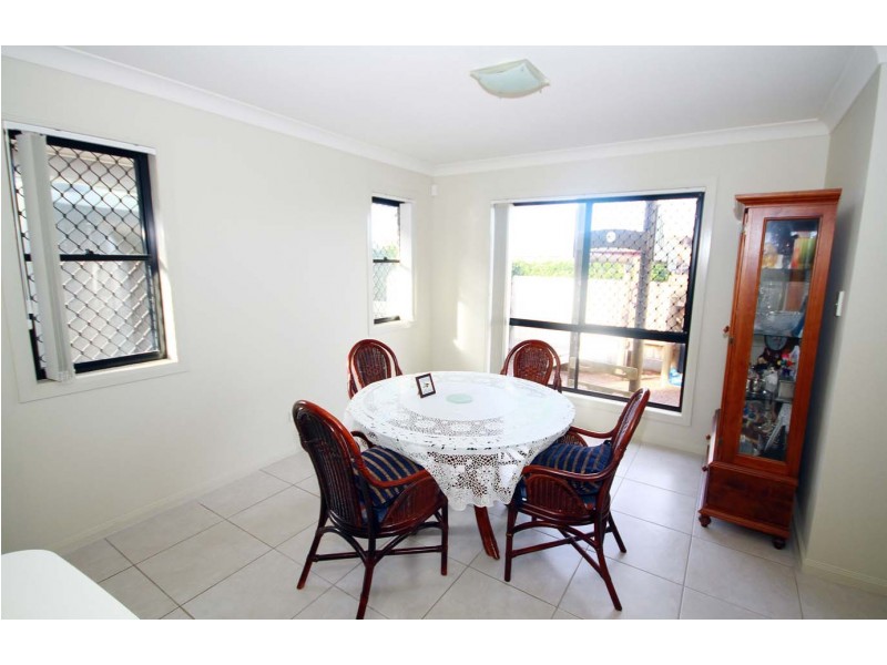11 Poynter Street, Redland Bay QLD 4165